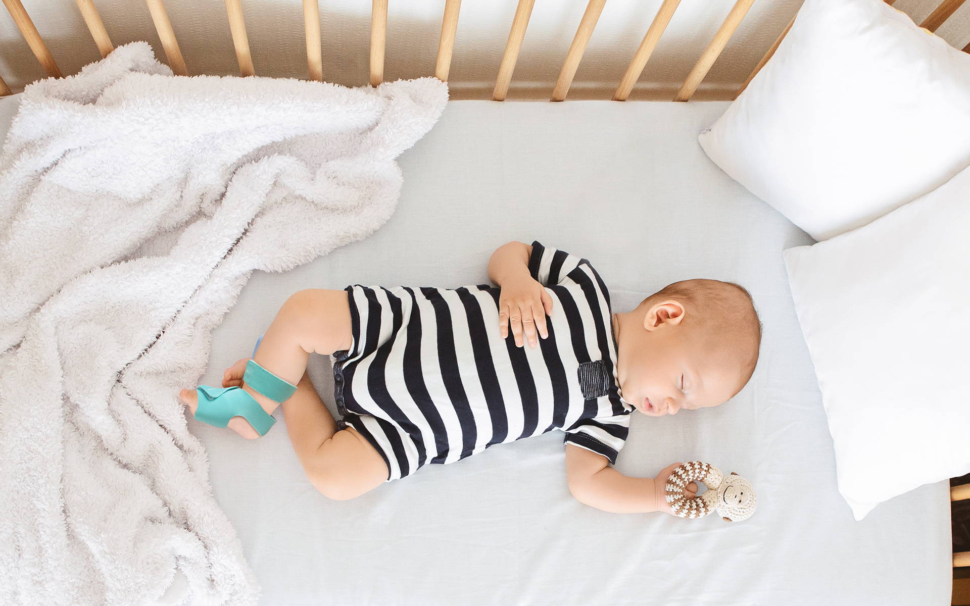 Baby Sleep Monitor Fabric Sock - Green Sock Version main image 1